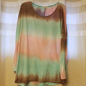 Umgee light weight sweater